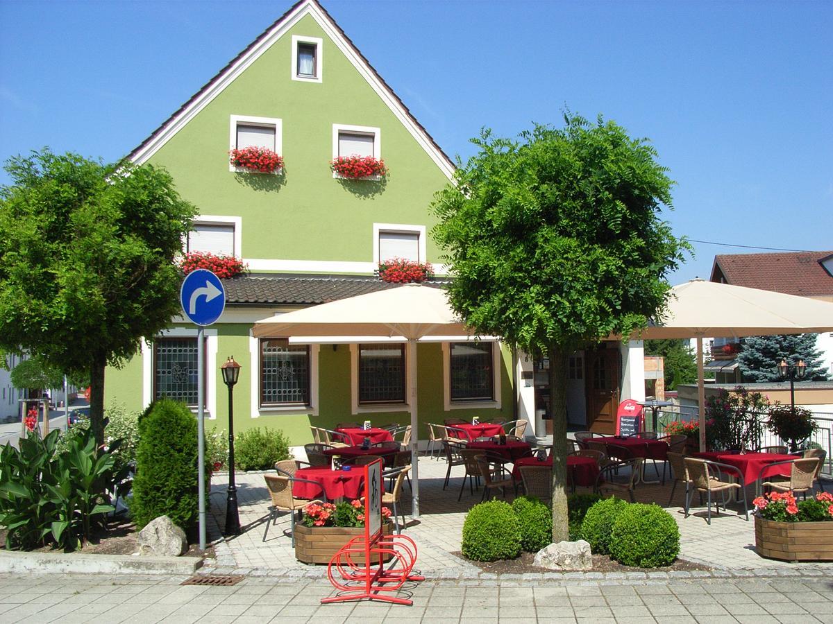 Hotel Restaurant Zur Linde Erbach an der Danau Extérieur photo